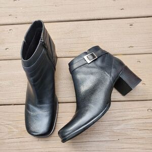 Vintage 90s y2k‎ Square Toe Chunky Heel Black Leather Heeled Ankle Boots Booties